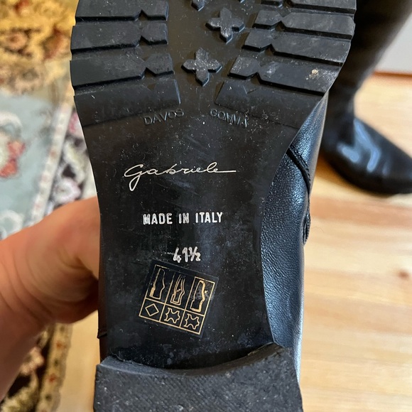 Knee high black shearling lined women’s winter boots - Picture 4 of 4